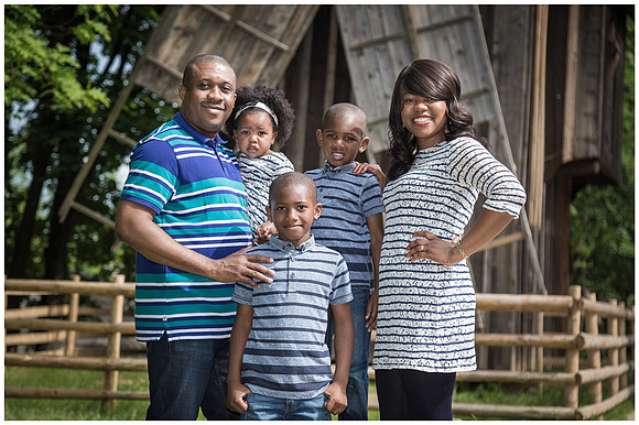 Ezennaya-Family-Photo-Session-Bucharest-Village-Museum_01