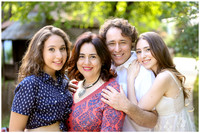 Turkmen-Family-Photo-Session-Bucharest-Village-Museum_01