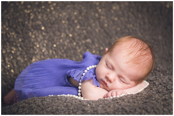 Mara-Emily-Newborn-Photos_01